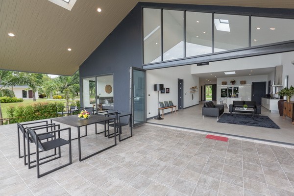 Sanctuary Lakes Hua Hin private residence
