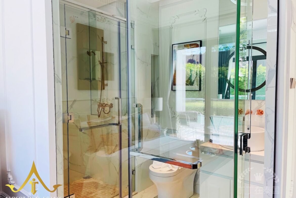 Albar Peninsula condominium Pattaya