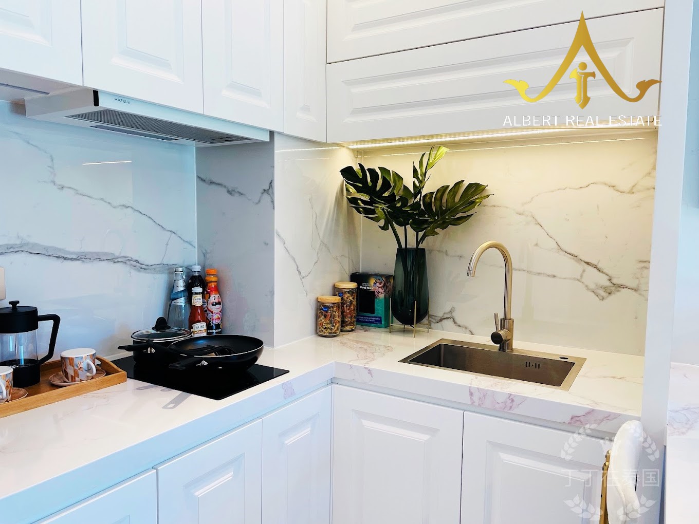 Albar Peninsula furnished condominium
