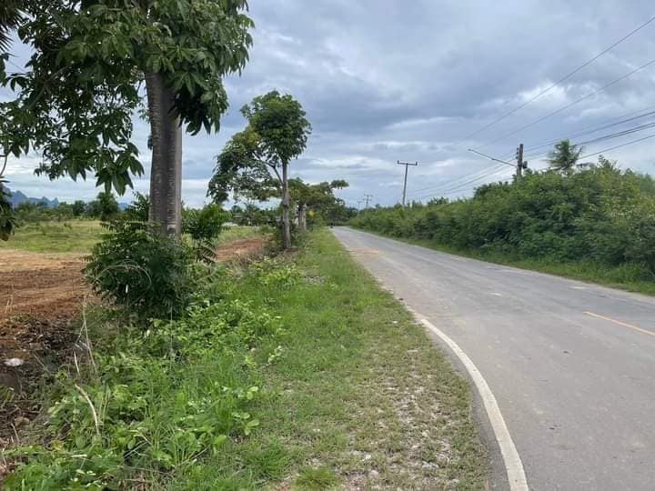 Pranburi land with water ponds