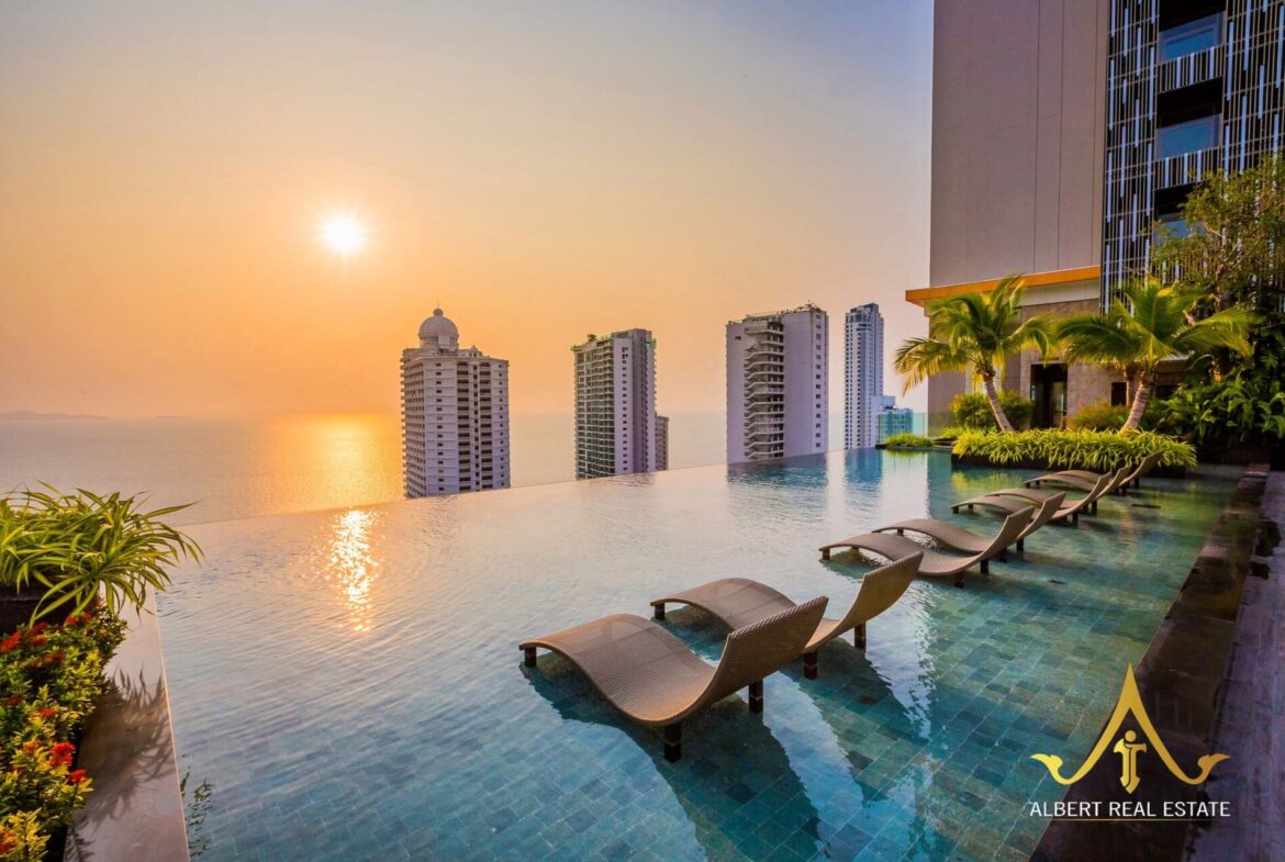 Luxury condominium at Wongamat Pattaya