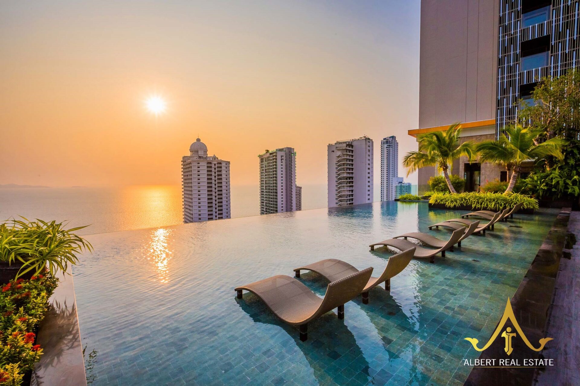 Luxury condominium at Wongamat Pattaya