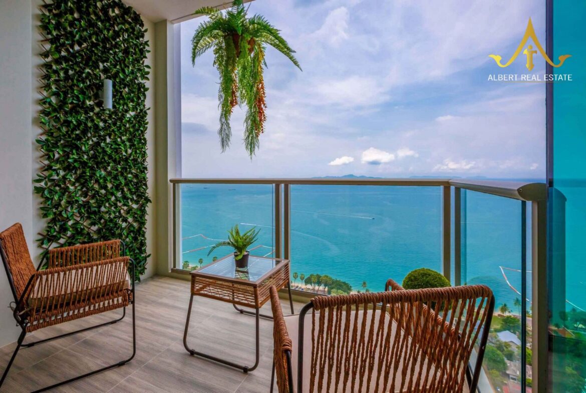 Condominium near Wongamat Beach