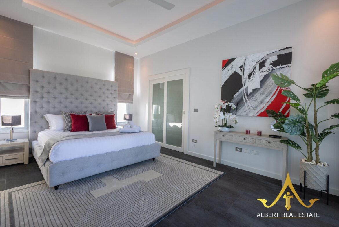 Baan Phu Thara Mountainside villa interior