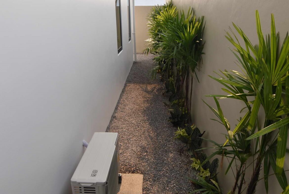 Nalaka Villa near Black Mountain