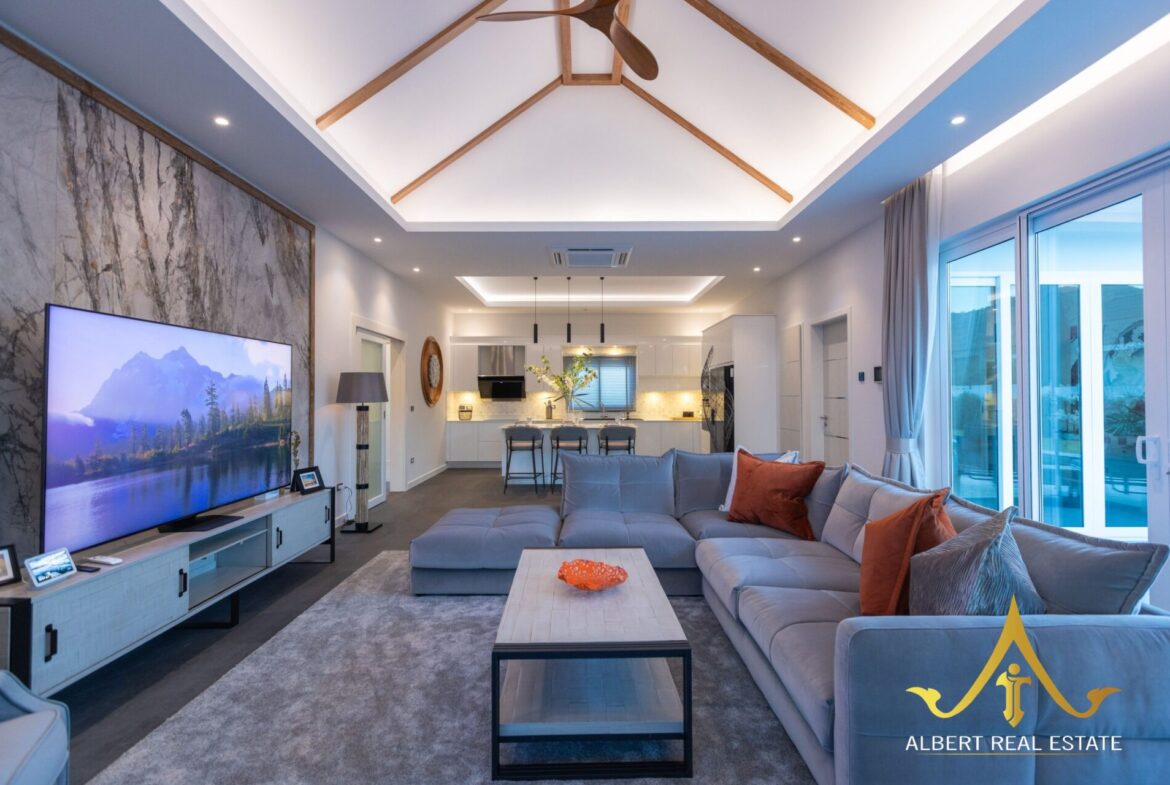 Baan Phu Thara Mountainside development