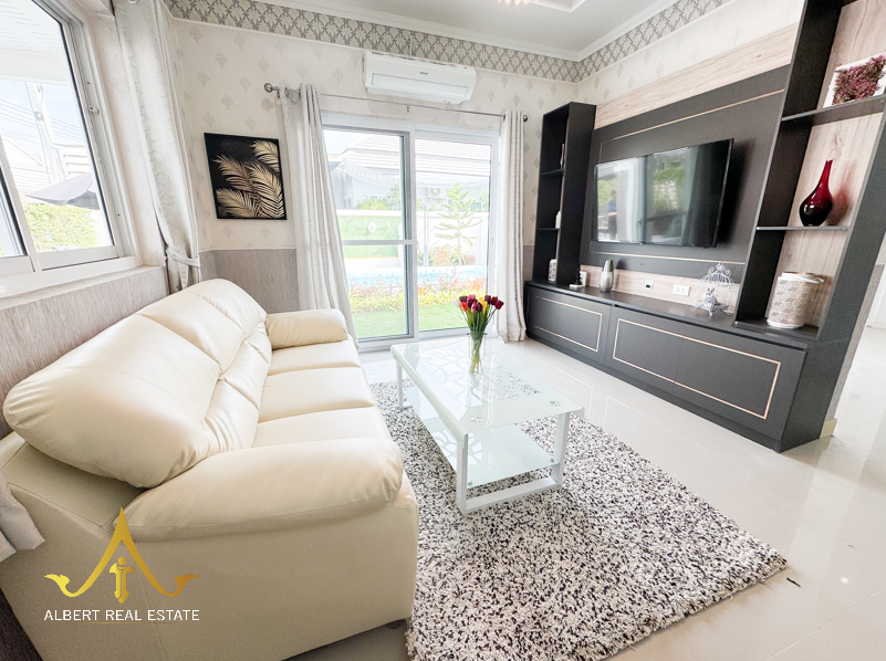 Baan Klang Muang 88 private pool property