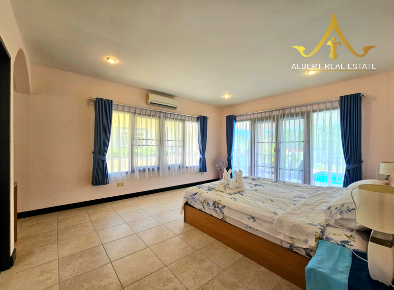 Private villa bedroom Hua Hin