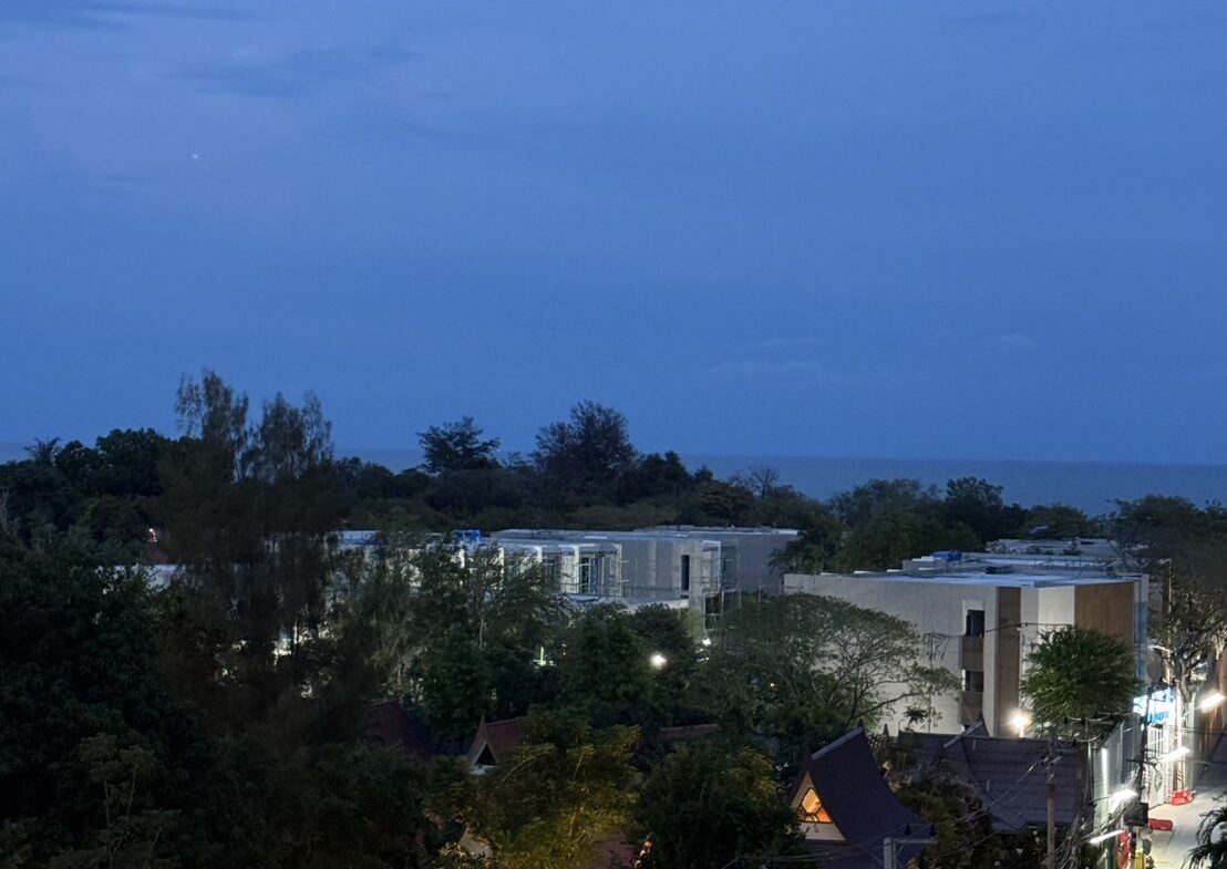 Modern one-bedroom sea-view condominium in Hua Hin – image 14