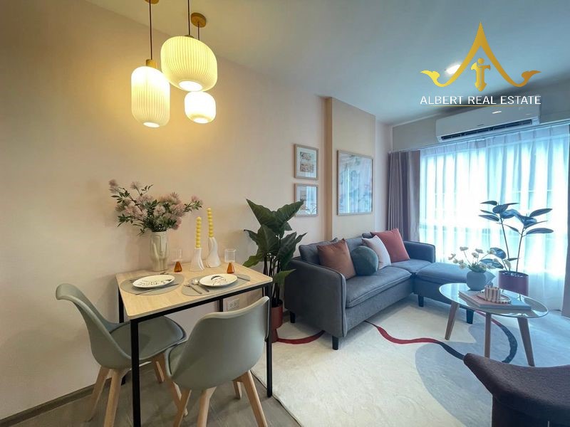 Modern furnished two-bedroom condominium in central Hua Hin – image 02