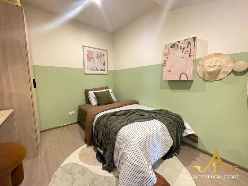 Modern furnished two-bedroom condominium in central Hua Hin – image 06
