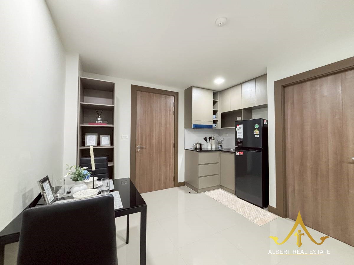 Modern furnished one-bedroom mountain-view condominium in Hua Hin – image 02