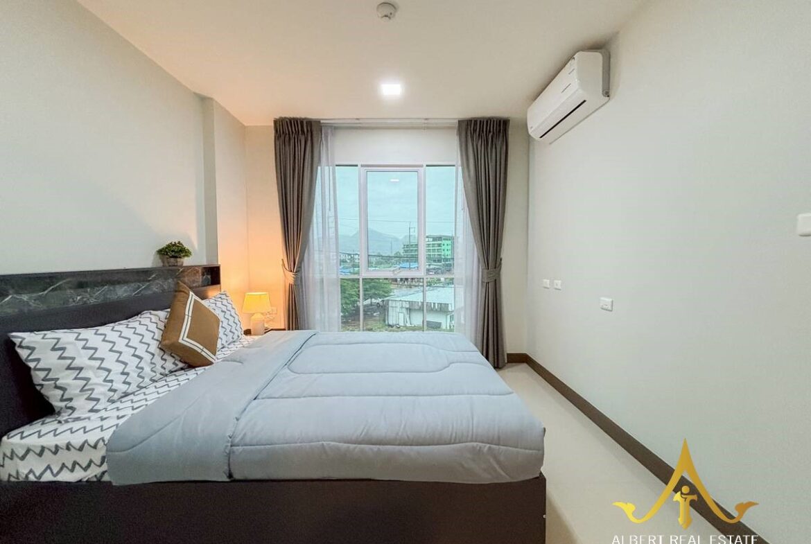 Modern furnished one-bedroom mountain-view condominium in Hua Hin – image 04