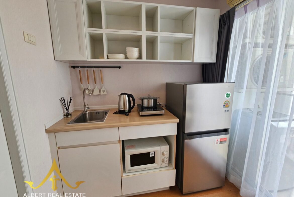 Renovated one-bedroom condominium in North Pattaya – image 03