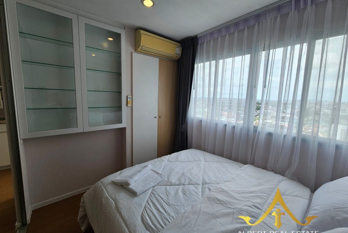 Renovated one-bedroom condominium in North Pattaya – image 04