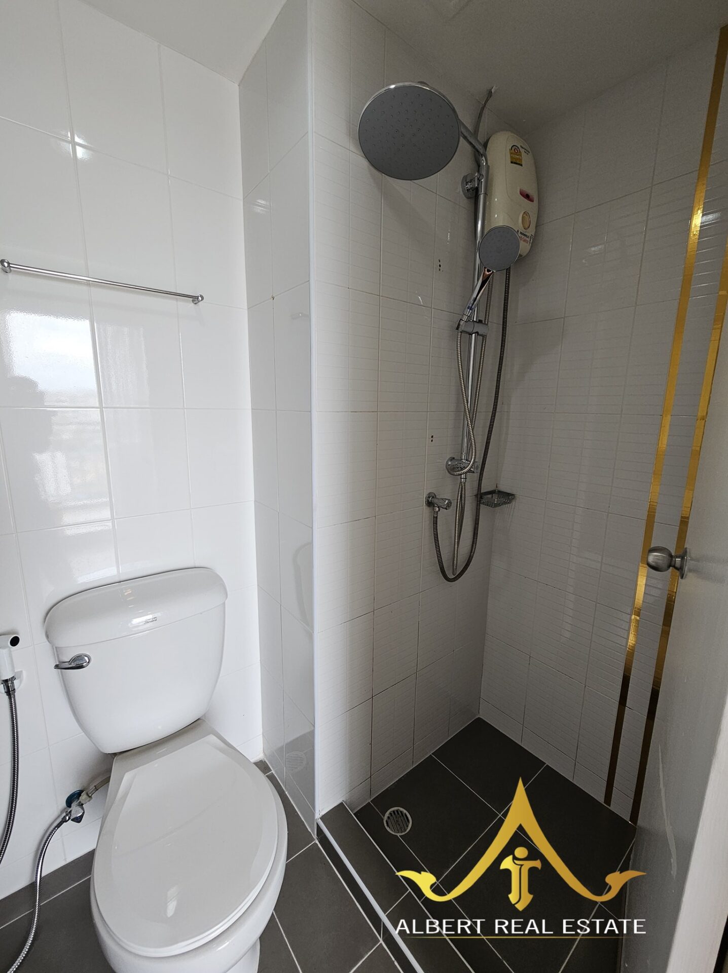 Renovated one-bedroom condominium in North Pattaya – image 05