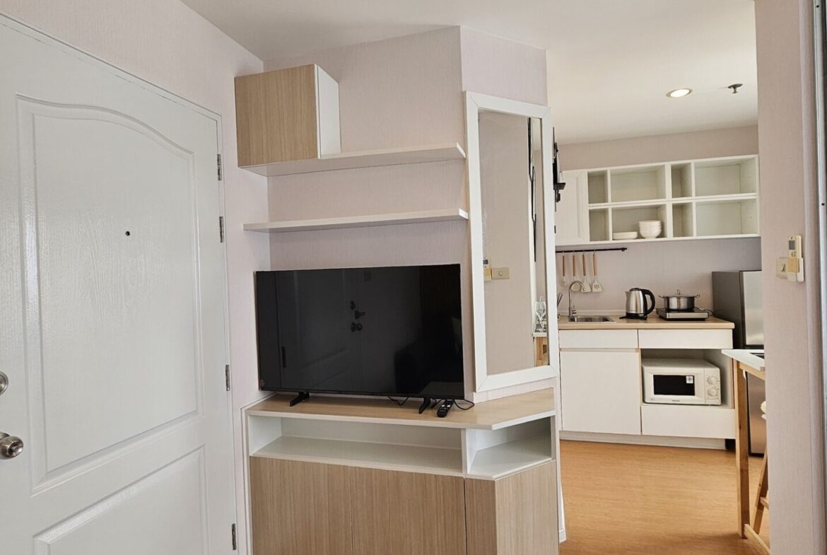 Renovated one-bedroom condominium in North Pattaya – image 10