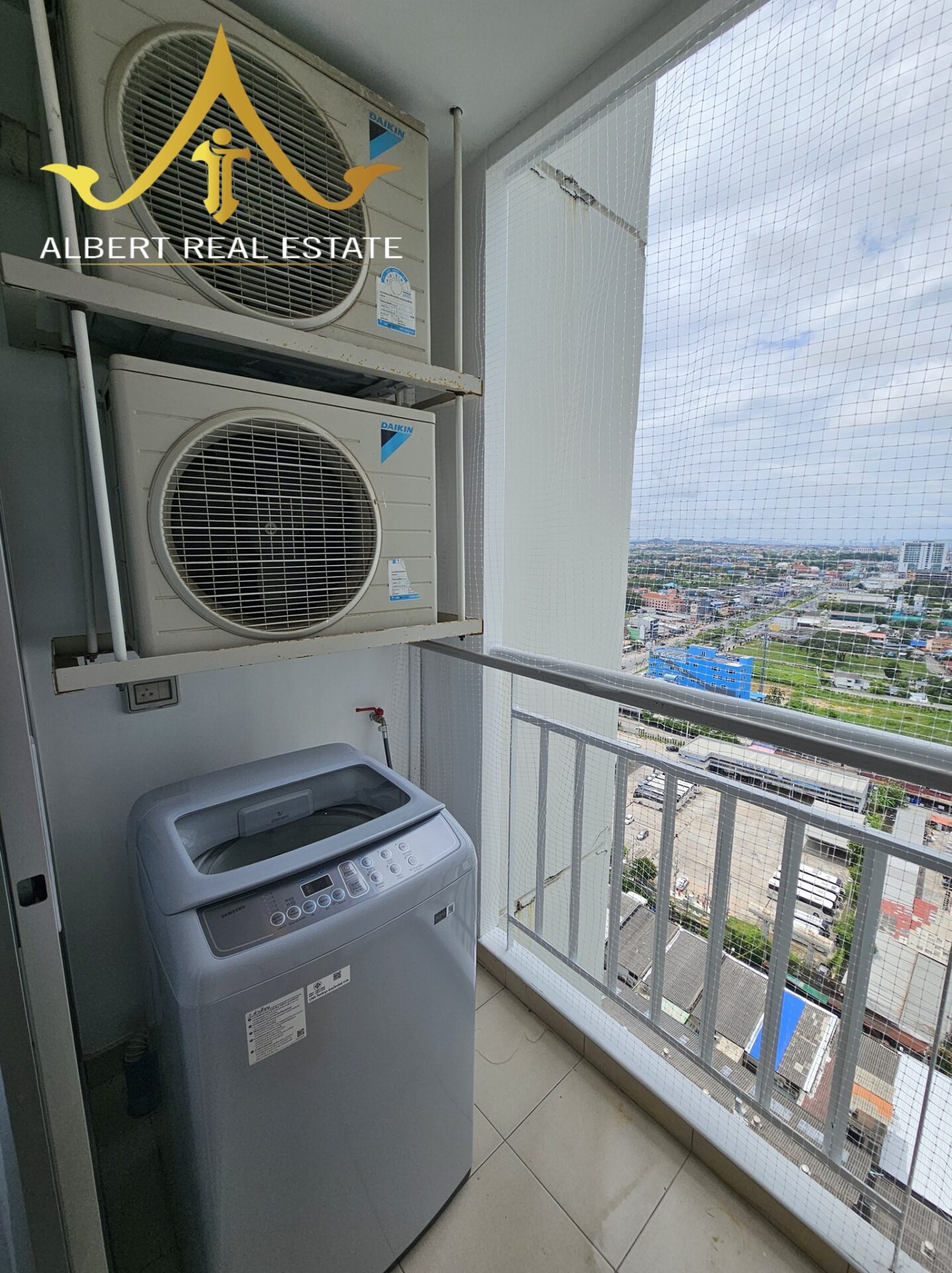 Renovated one-bedroom condominium in North Pattaya – image 12