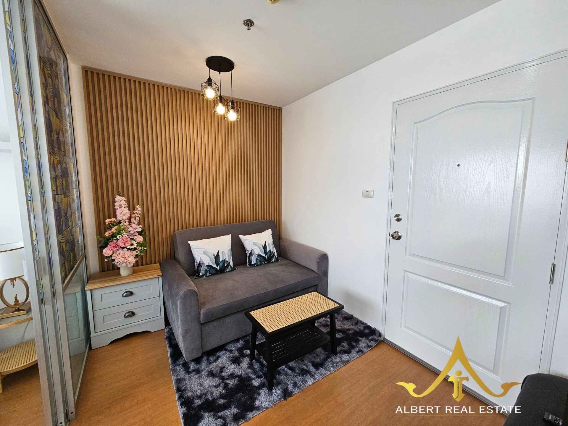 Renovated one-bedroom condominium in North Pattaya – image 18