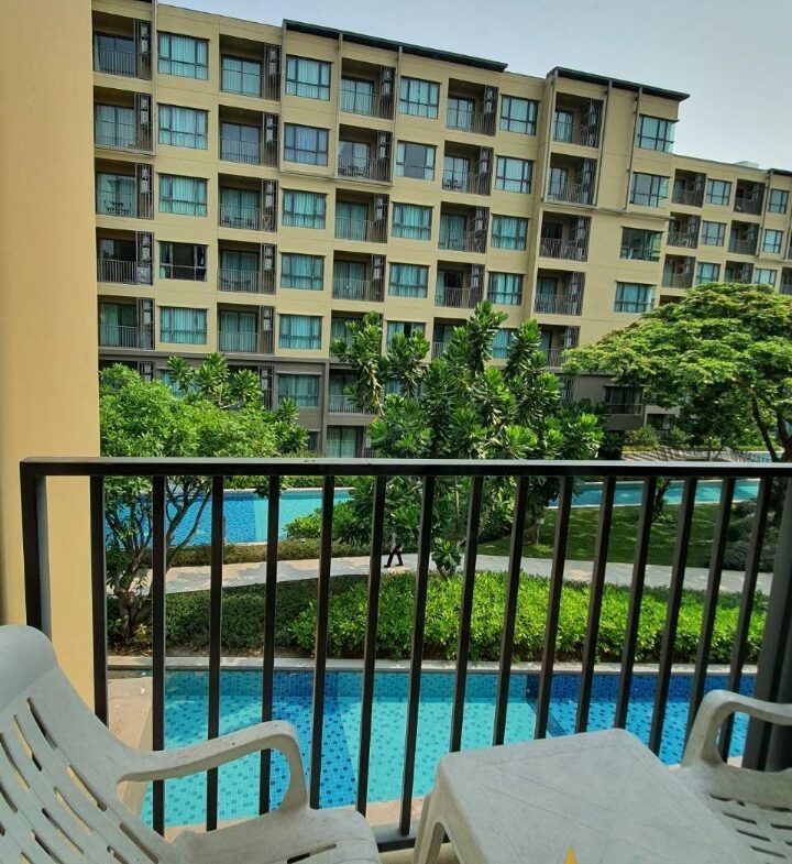 Furnished one-bedroom pool-view condominium in Cha-Am – image 12