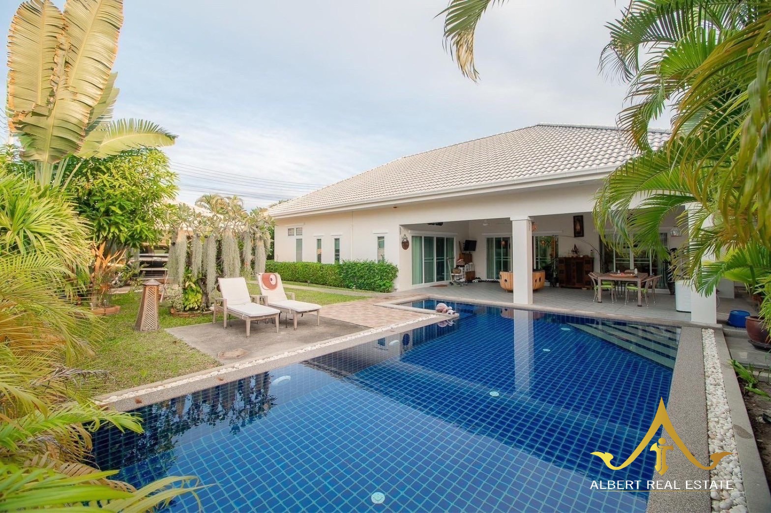 Gold A / Avenue 88 Gold – 4-Bedroom Corner Pool Villa in Hua Hin