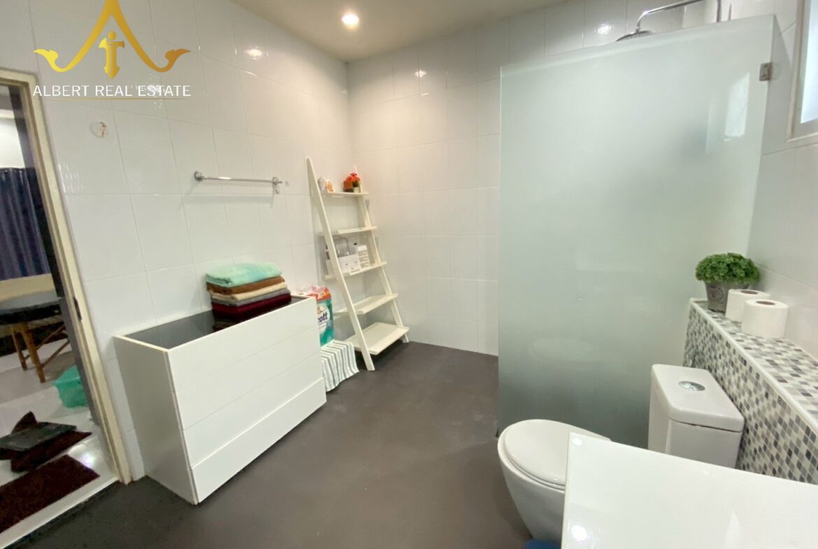 4-bedroom pool villa with guesthouse in Hua Hin – Photo 7