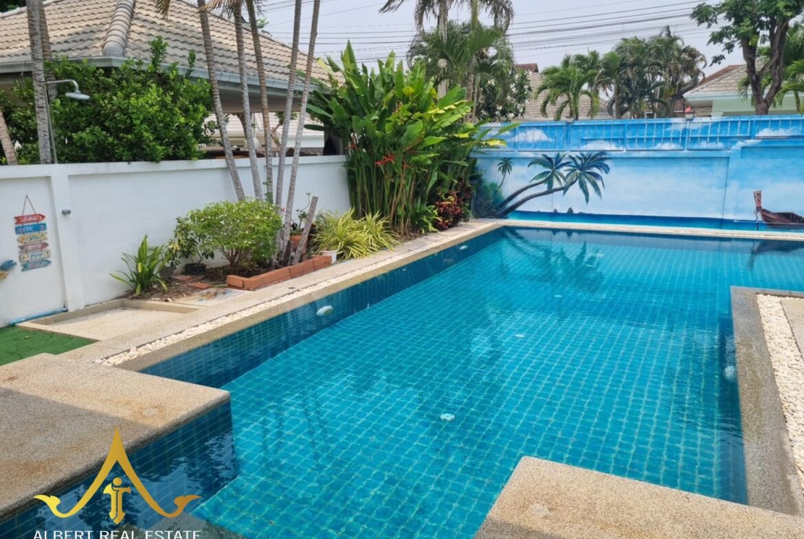 4-bedroom pool villa with guesthouse in Hua Hin – Photo 12