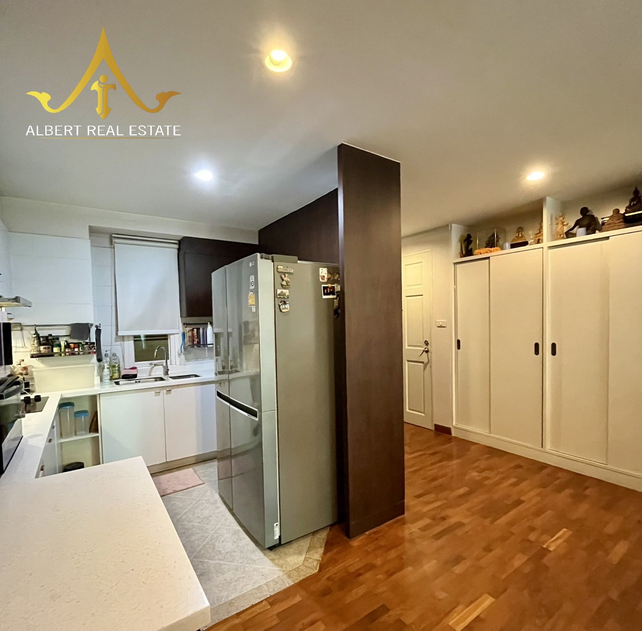 Baan Siri Yen Akat Bangkok interior