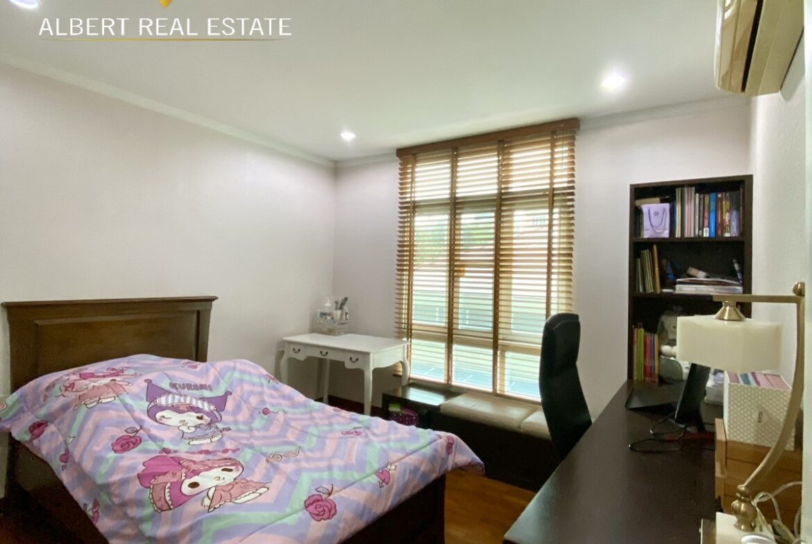 Baan Siri Yen Akat condominium