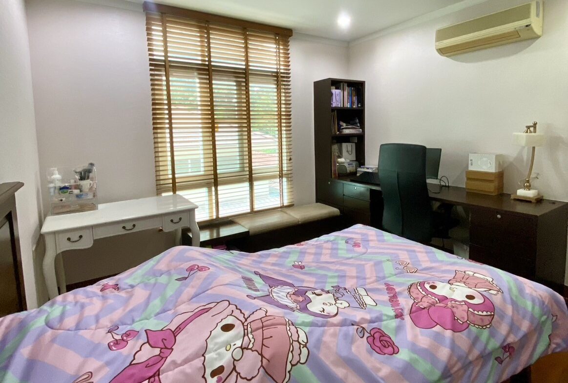 Baan Siri Yen Akat condo interior