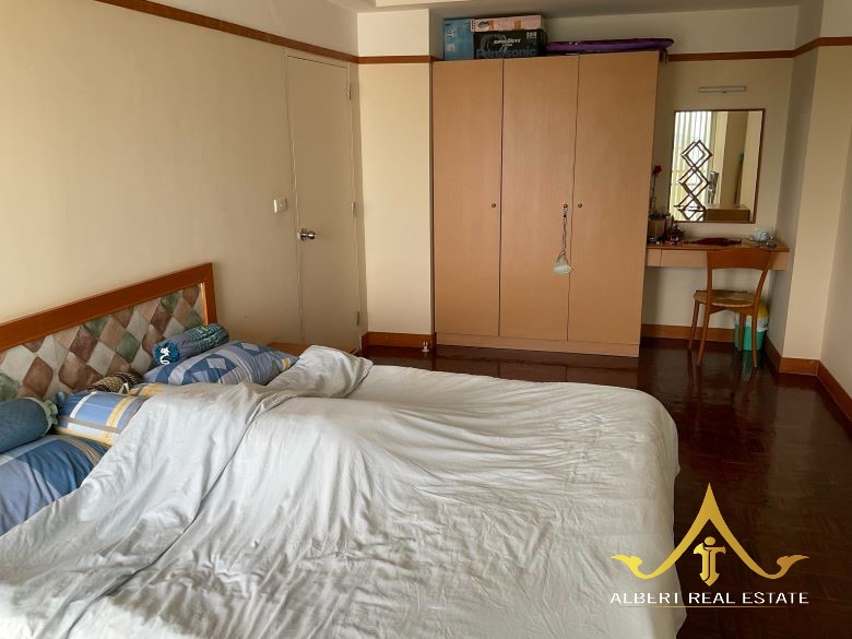 Beachfront condominium in Hua Hin