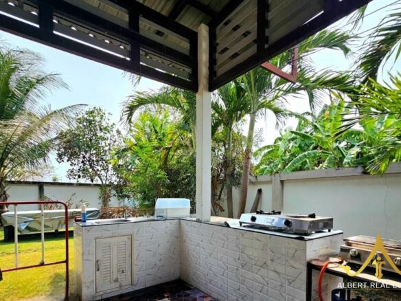 Cozy Pool Villa near Soi 88 in Hua Hin – Photo 1