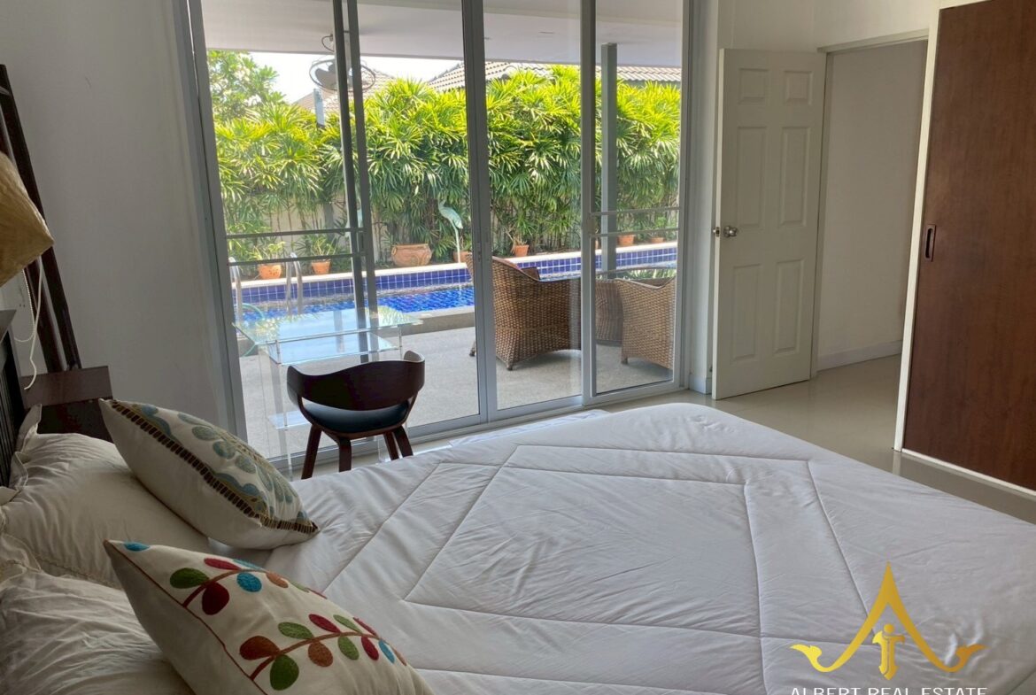 Furnished 3-bedroom pool villa at Kae Wan San in central Hua Hin – Photo 5