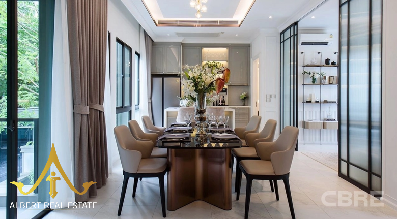 Luxury residence in Ekkamai Bangkok