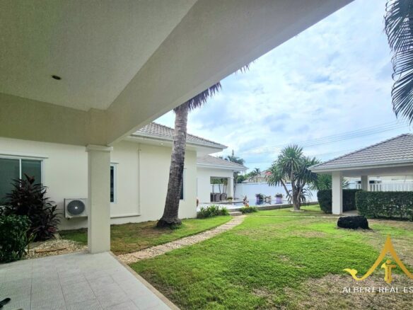 Loora Villa pool villa in Soi 88, Thap Tai, Hua Hin – Photo 1
