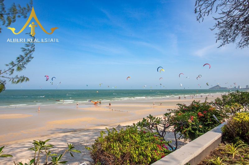 Baan Sandao beachfront residence
