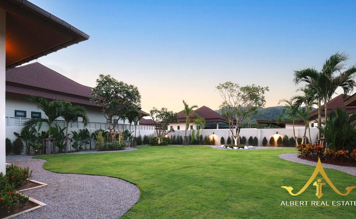 Mountain Golf Paradise villa at Panorama Black Mountain – Photo 1