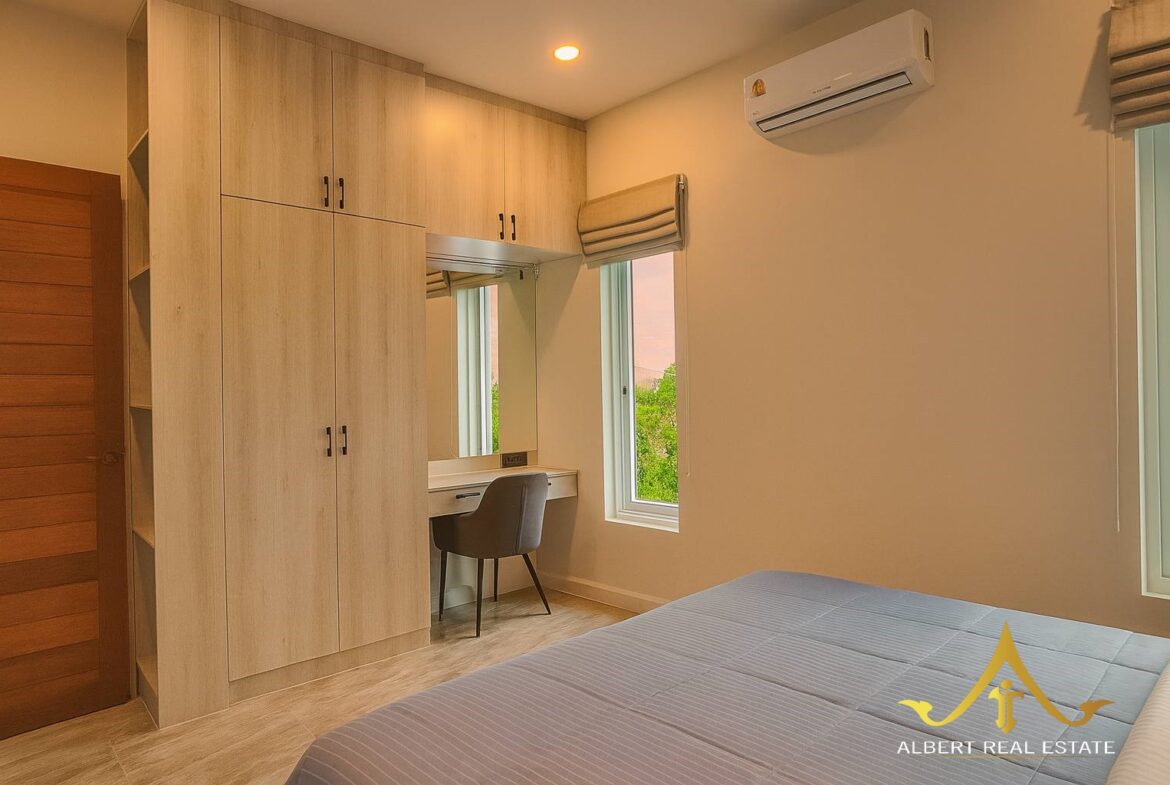 Santi Grove Hua Hin furnished three-bedroom pool villa – Photo 14