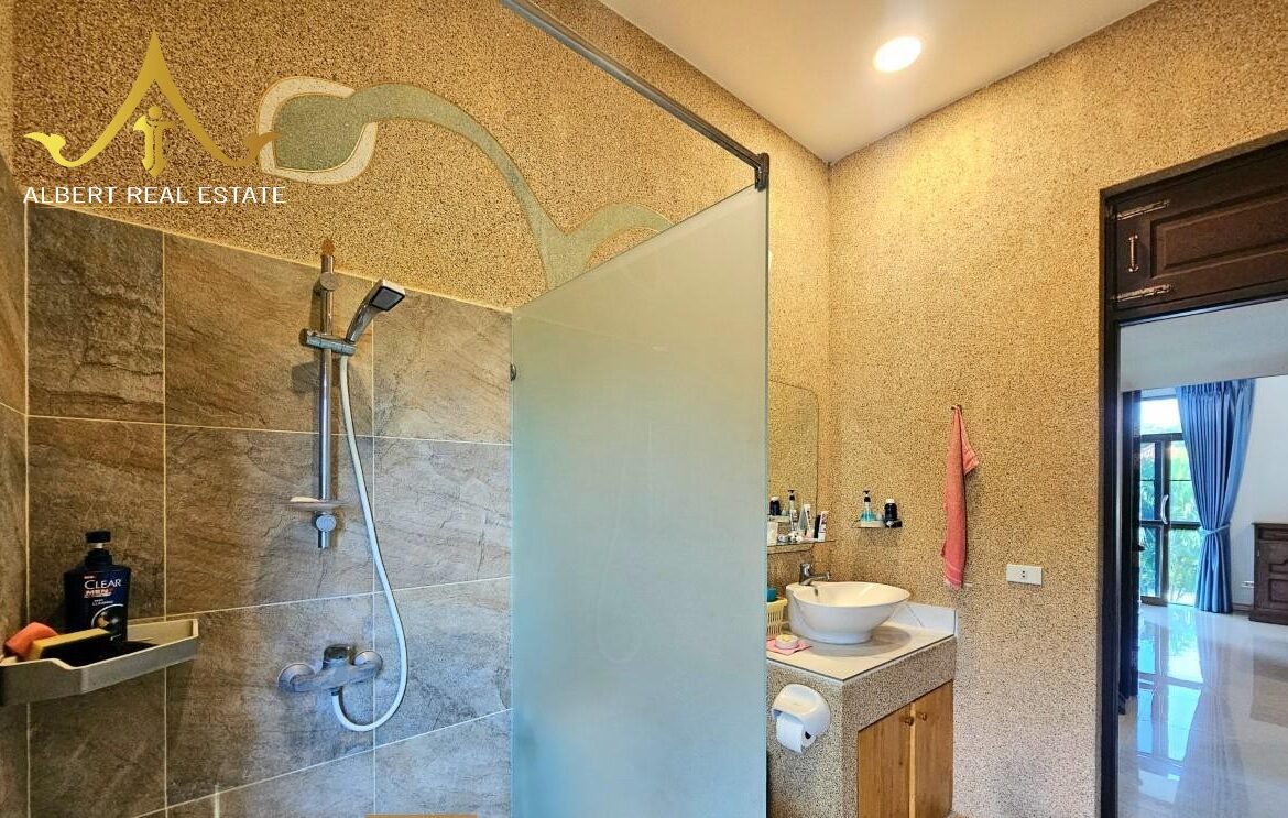 4-bedroom pool villa in Thap Tai, Hua Hin – Photo 4