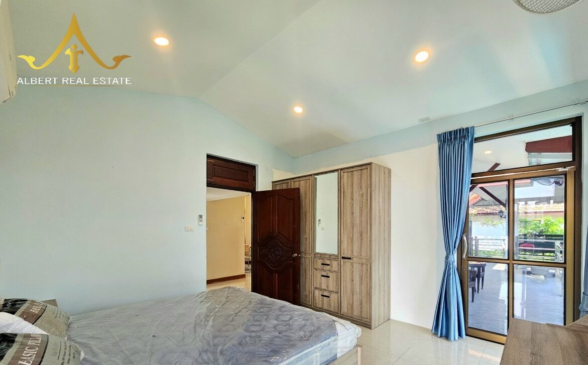 4-bedroom pool villa in Thap Tai, Hua Hin – Photo 6