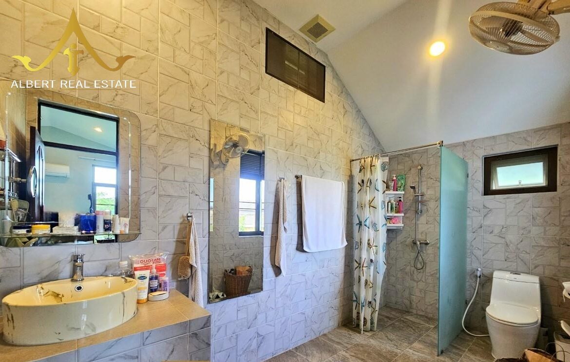 4-bedroom pool villa in Thap Tai, Hua Hin – Photo 8