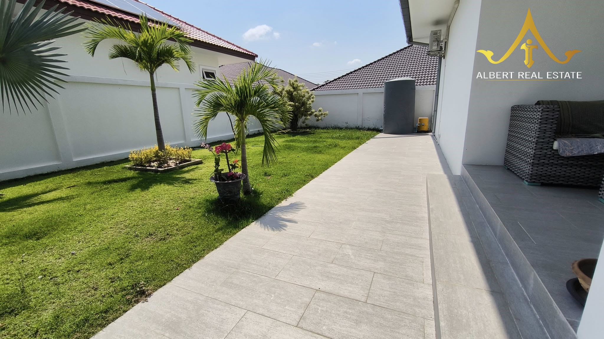The Peaceful Village pool villa in Pranburi – Photo 3