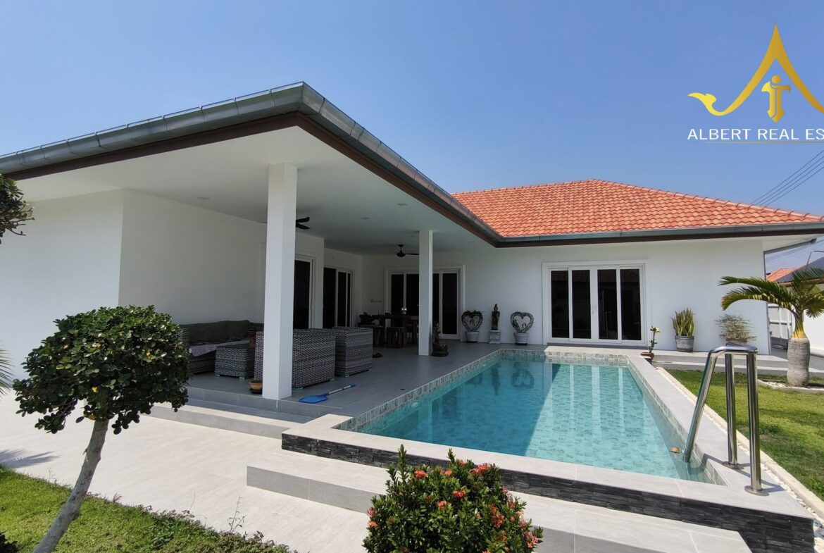 The Peaceful Village pool villa in Pranburi – Photo 17