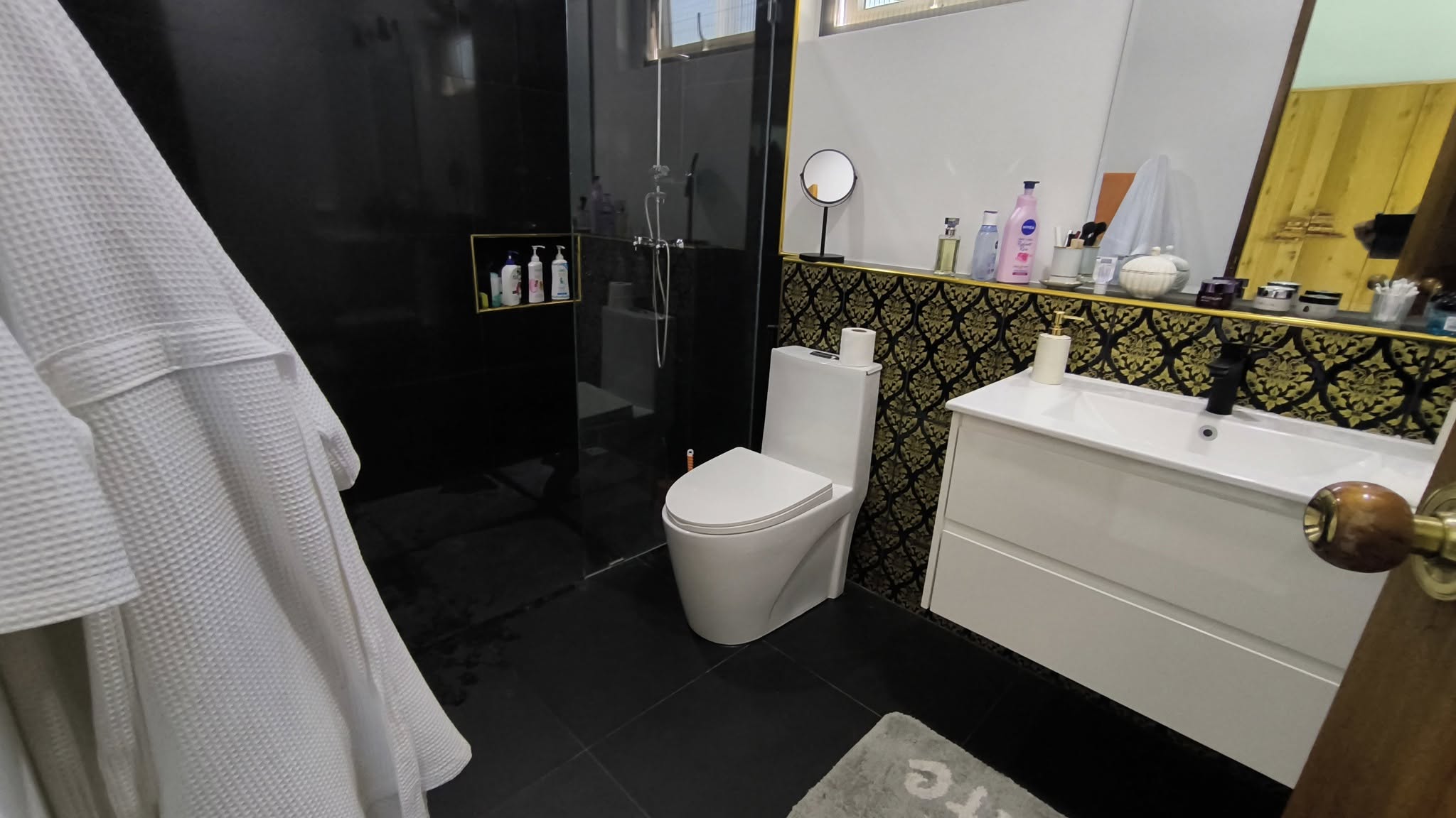 The Peaceful Village pool villa in Pranburi – Photo 19
