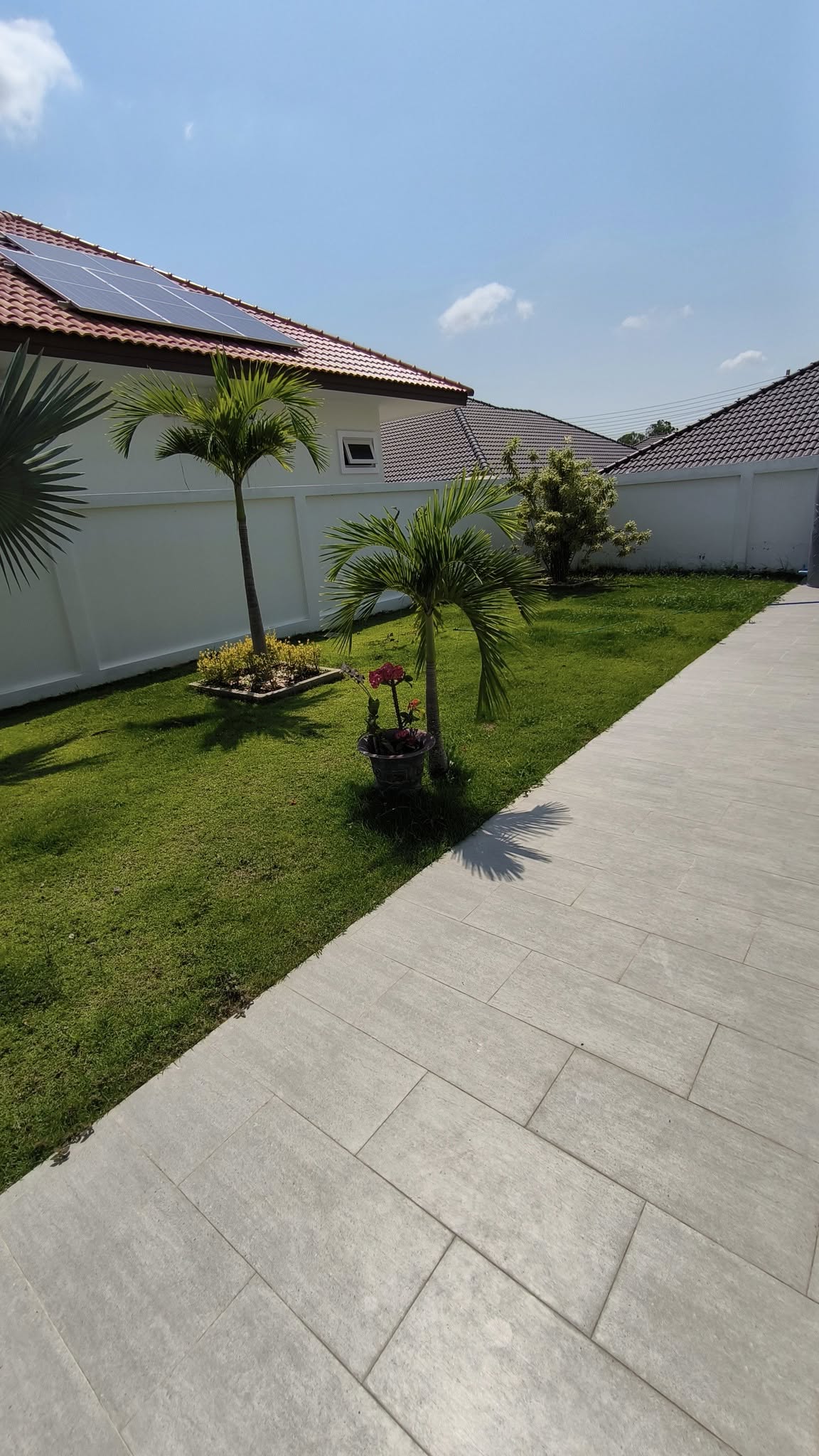 The Peaceful Village pool villa in Pranburi – Photo 21