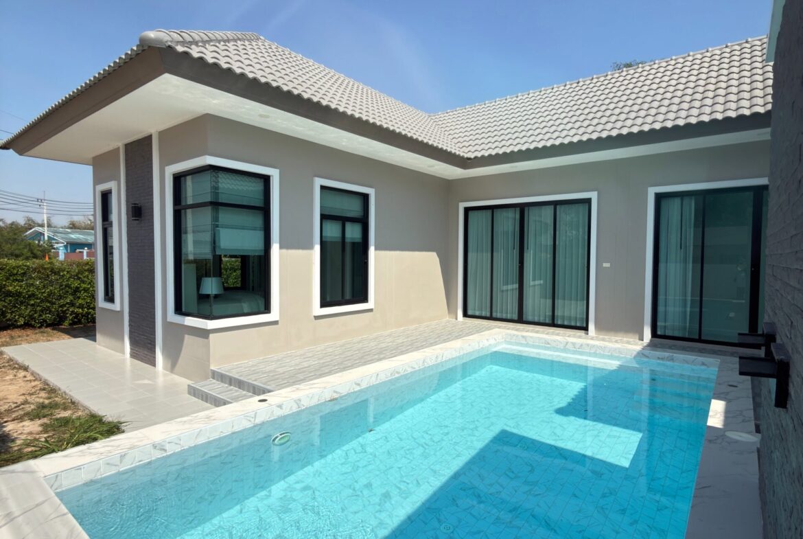 Tarina modern private pool villa in Hua Hin Soi 70